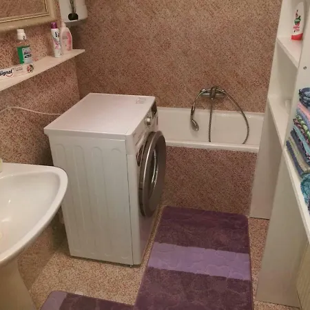 Spacious Near Brno. Samostatny Byt V Rd * Slapanice