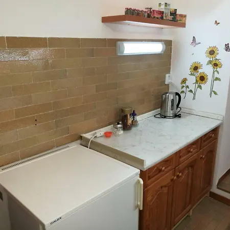 Spacious Near Brno. Samostatny Byt V Rd *