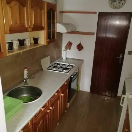 Spacious Near Brno. Samostatny Byt V Rd *