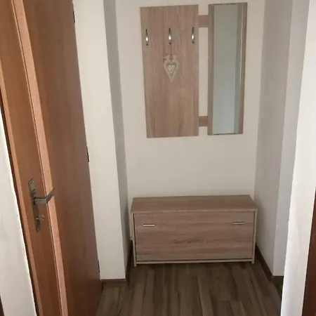 Spacious Near Brno. Samostatny Byt V Rd